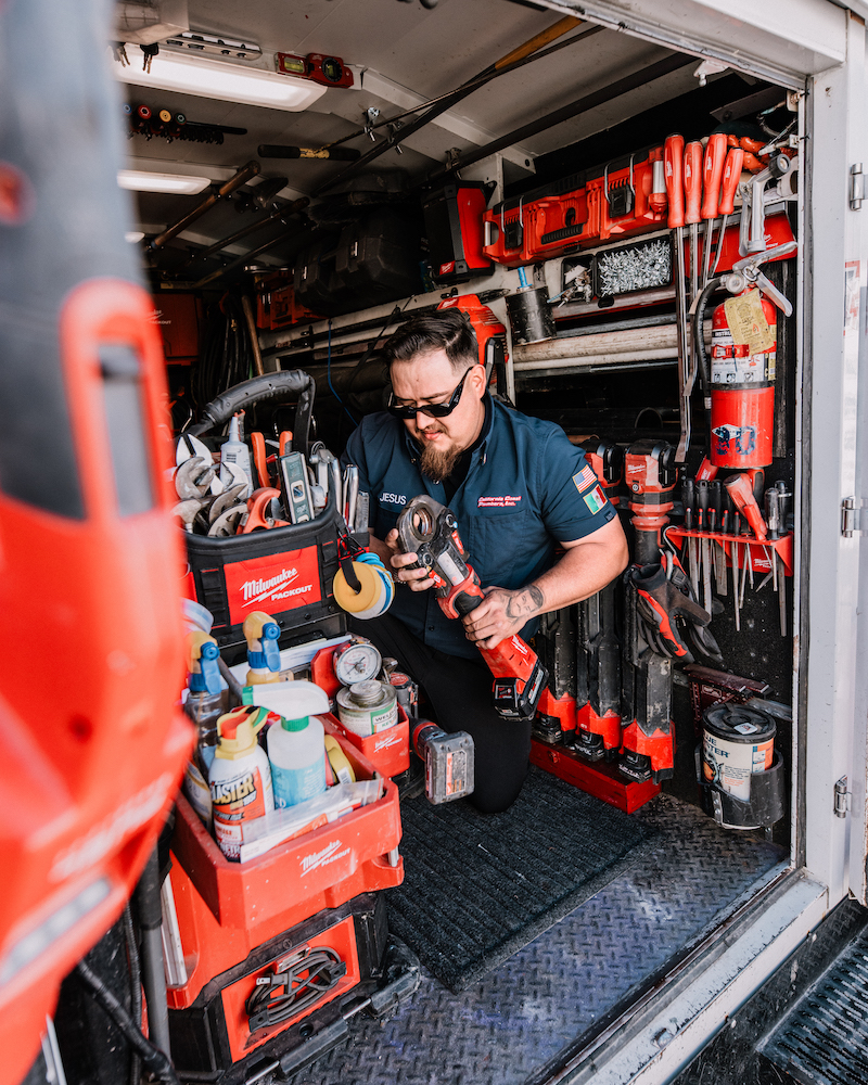 California Coast Plumbers technician