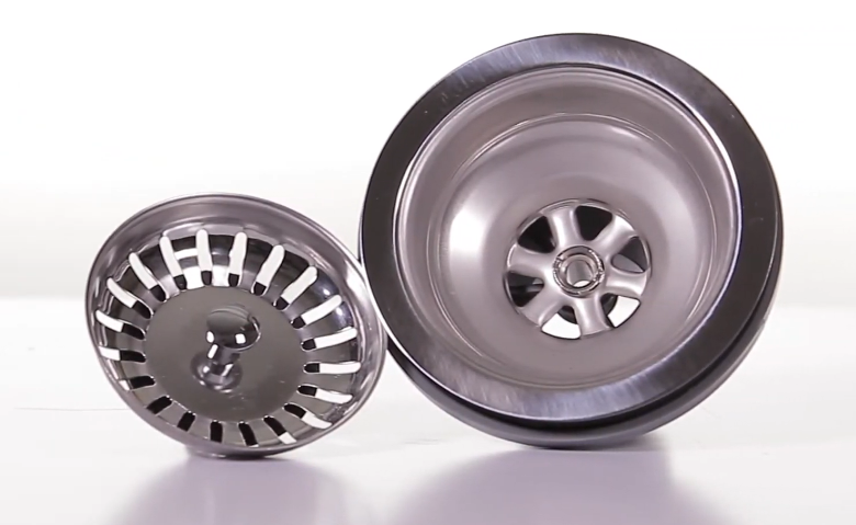 Standard sink strainer