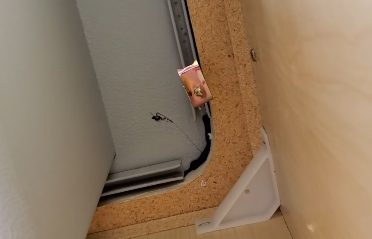 Securing the newly installed kitchen sink